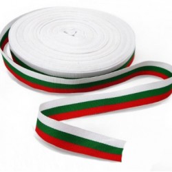 Трикольорна лента с ширина 2 см.