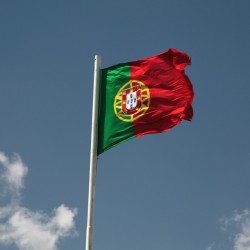 Знаме на Португалия за външни условия