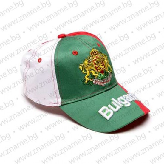Трикольорна памучна шапка България с бродиран герб
