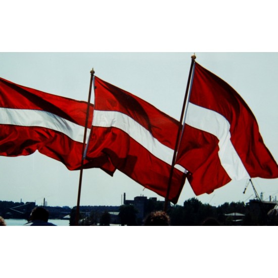 Знаме на Латвия