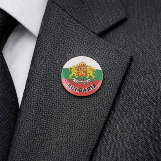 Сувенирна значка с герб на България и надпис