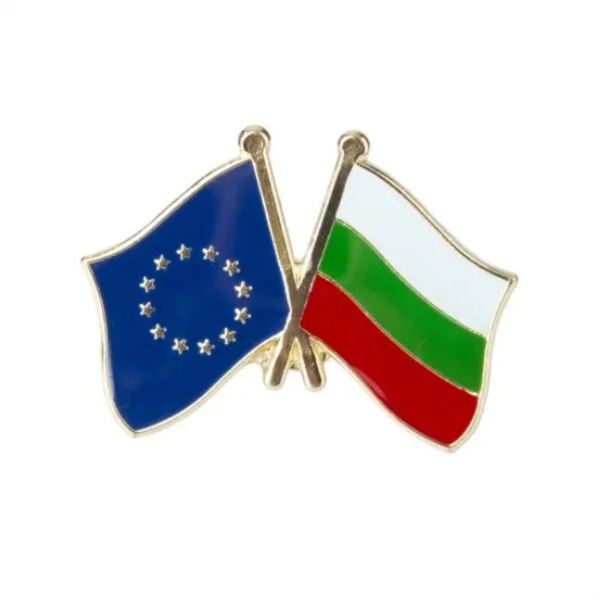 Значка с кръстосани знамена ЕС и България