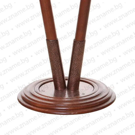 Интериорна стойка с височина 220 см. за зала за две знамена 